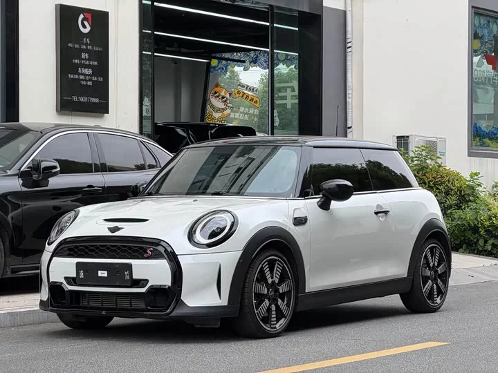 MINI 
