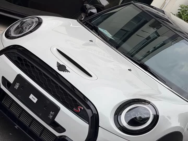 MINI 