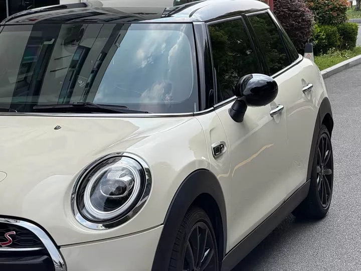 MINI 
