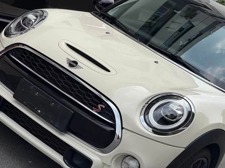 MINI 