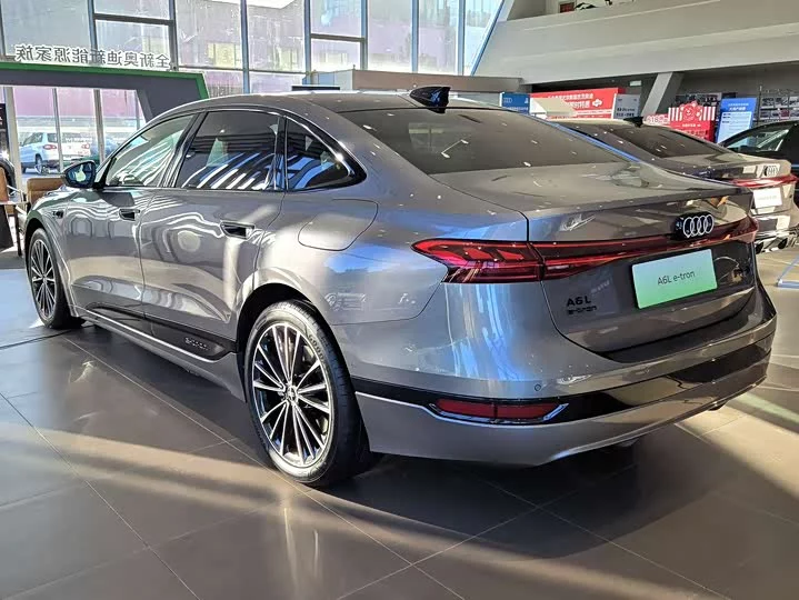Audi A6L e-tron