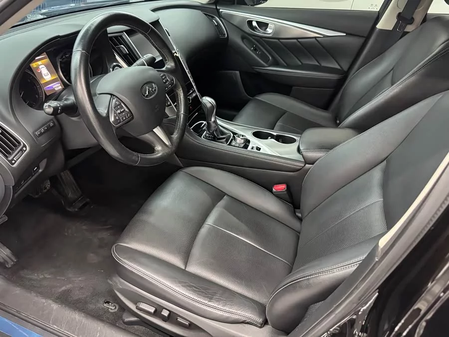 Infiniti Q50L