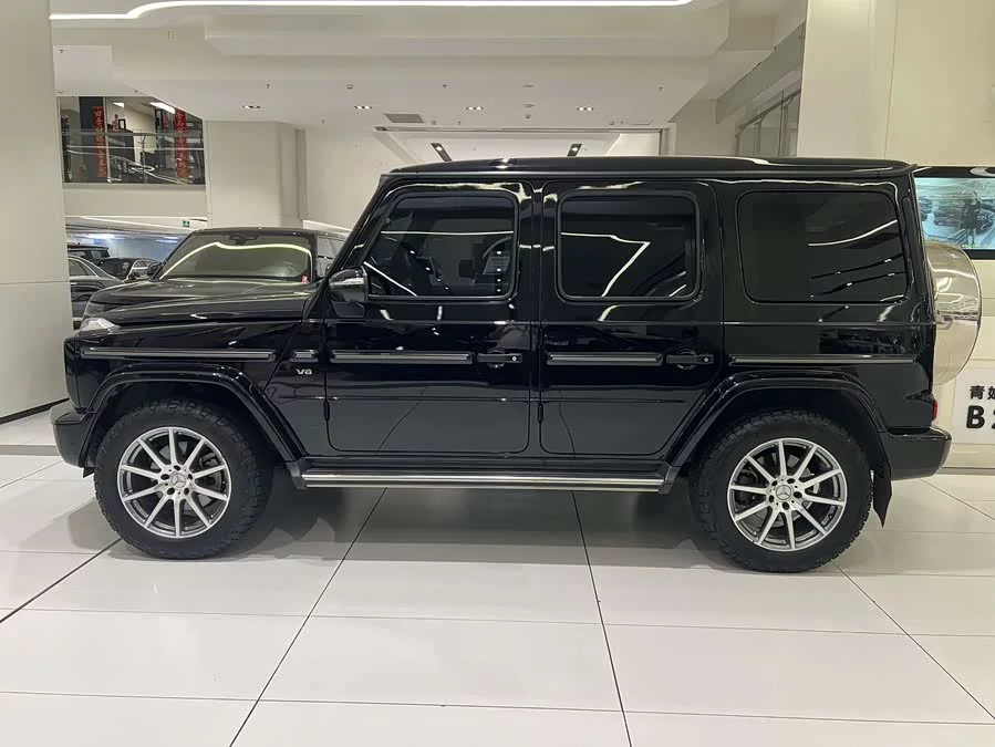 Mercedes Benz G-rated
