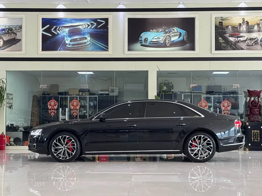 Audi A8