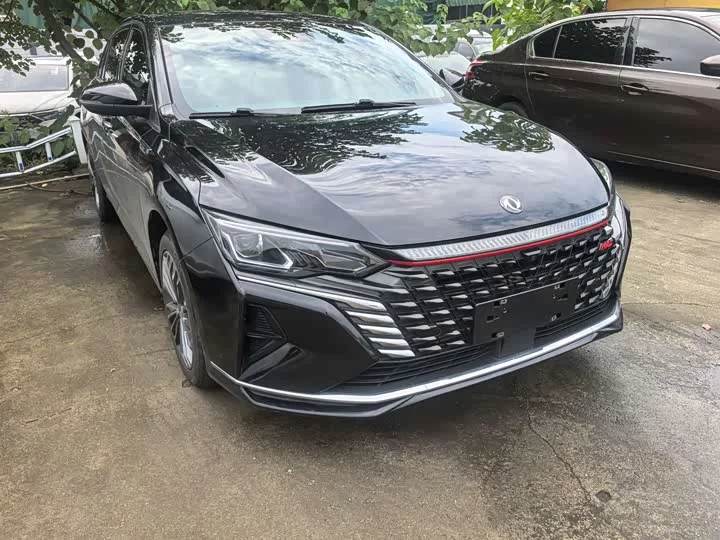 Dongfeng Yixuan MAX