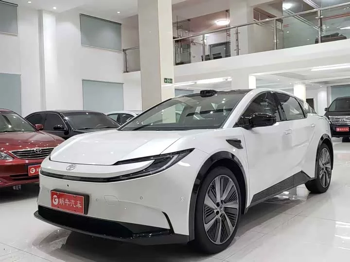 Toyota bZ5