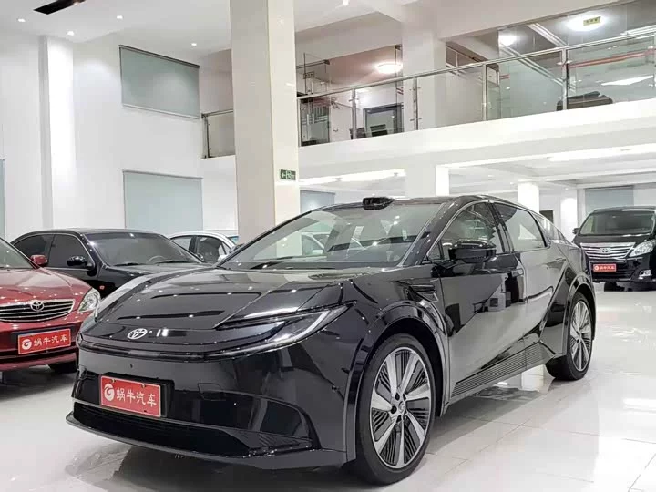 Toyota bZ5