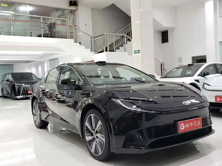 Toyota bZ5
