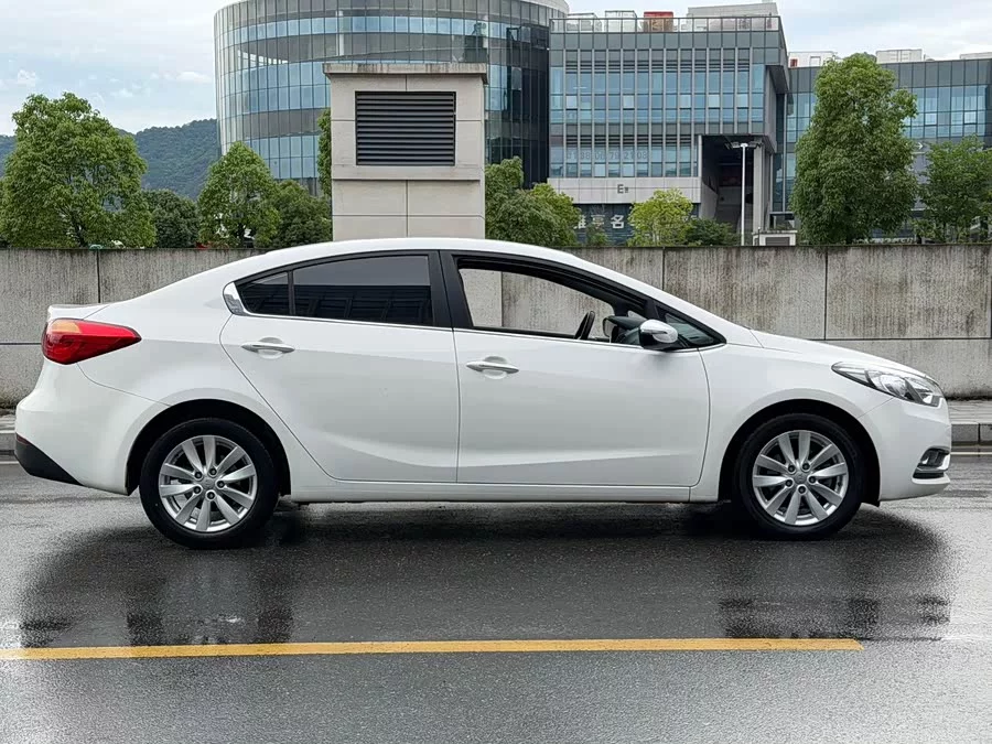 Kia K3