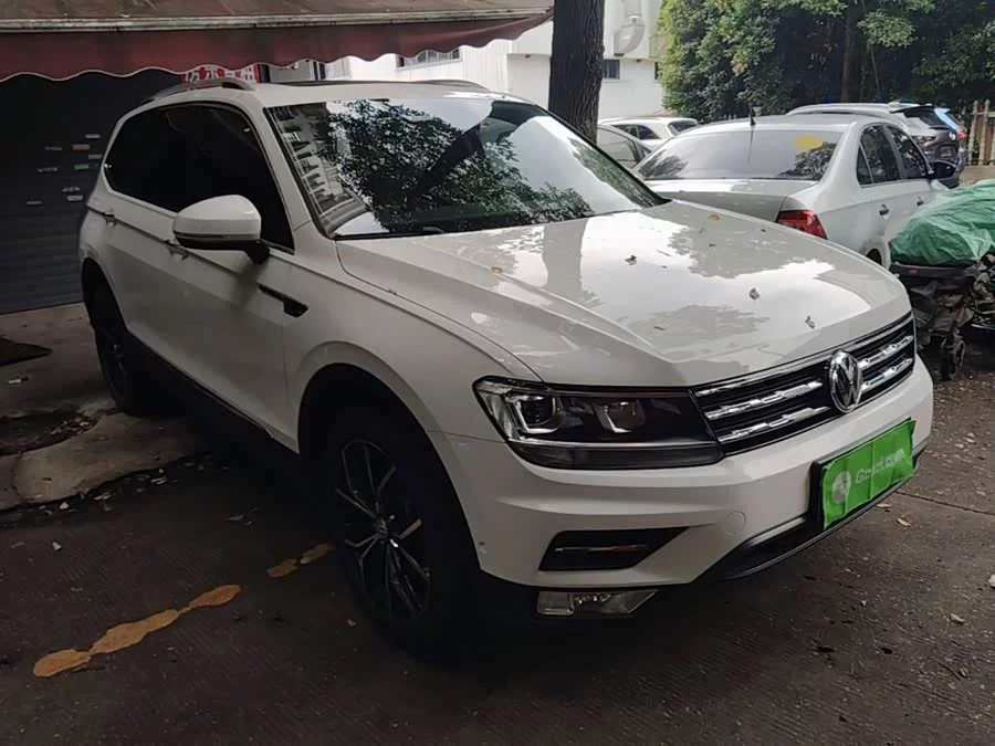 Volkswagen Tiguan L