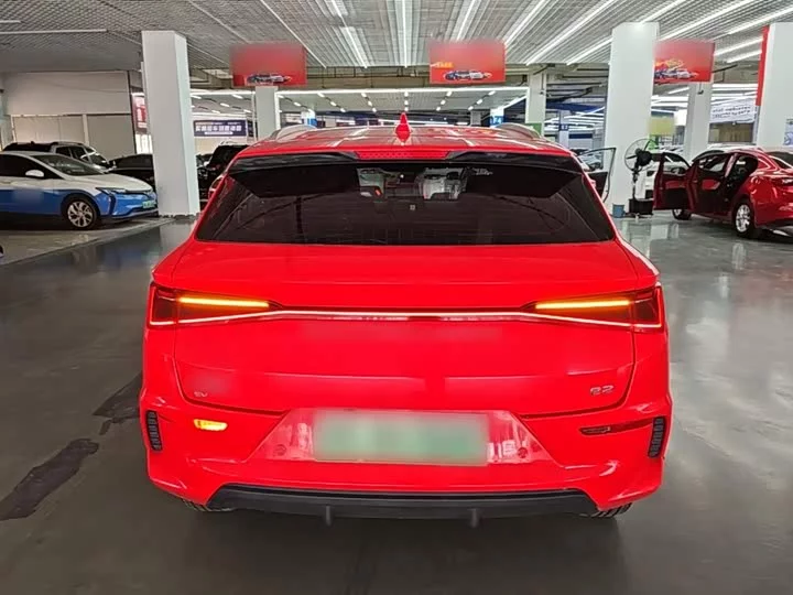 BYD e2