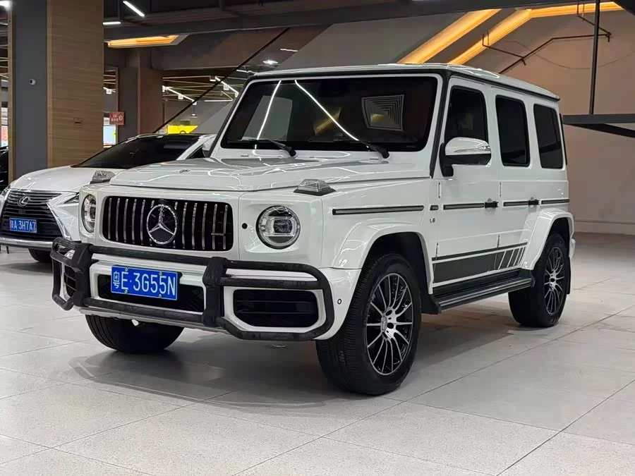 Mercedes Benz G-rated