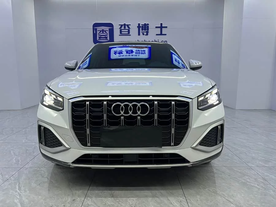 Audi Q2L
