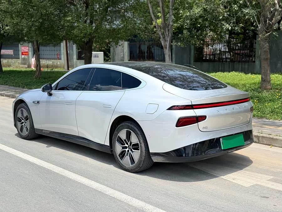 Xpeng P7