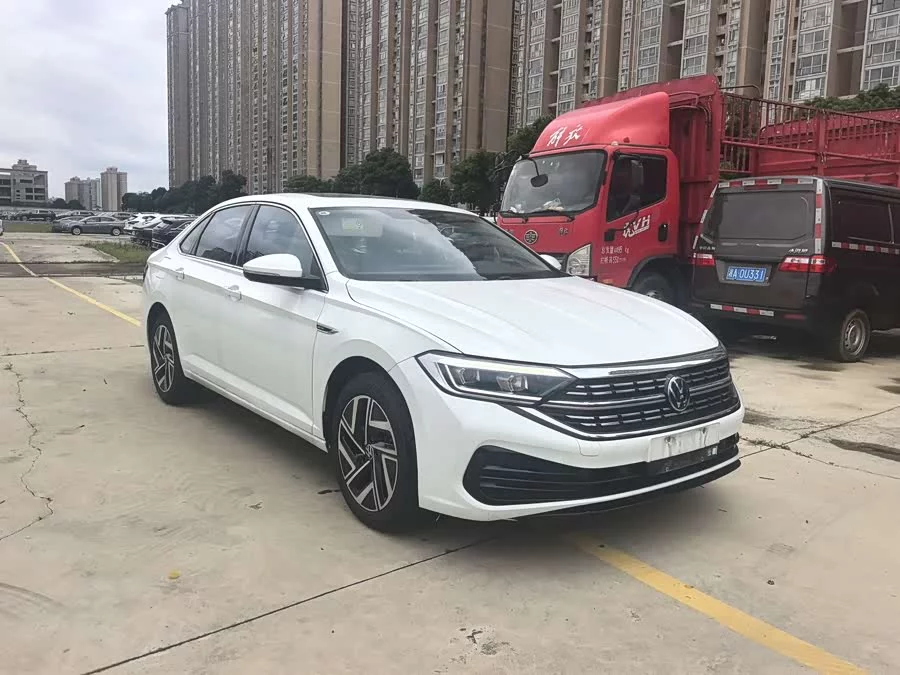 Volkswagen Sagitar