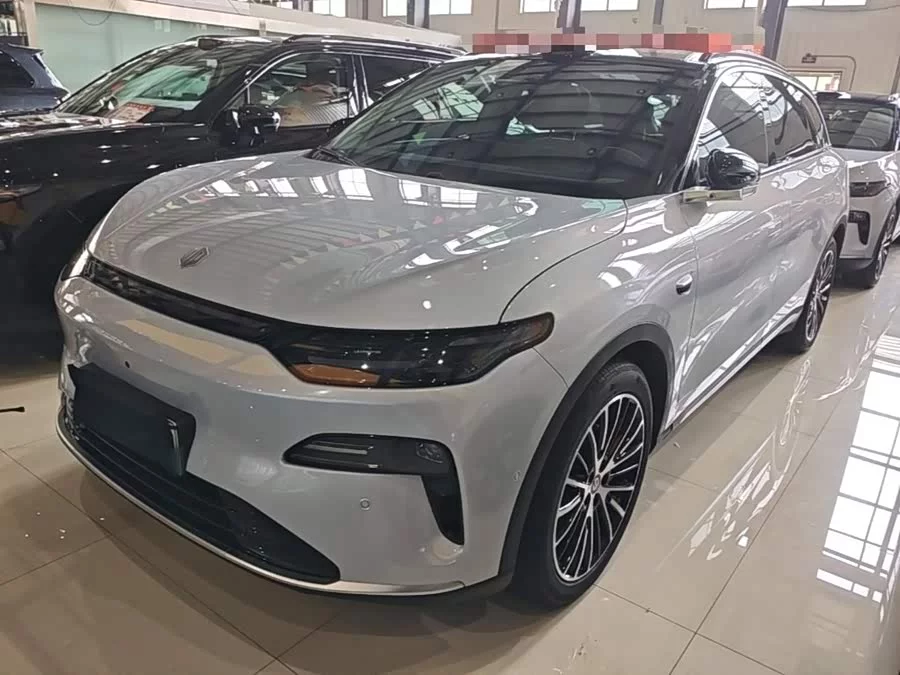 Leapmotor C11