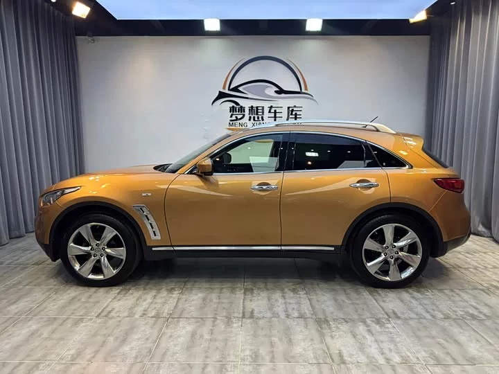 Infiniti FX