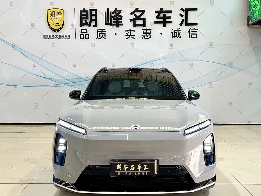 NIO ES6