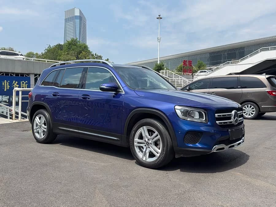 Mercedes Benz GLB