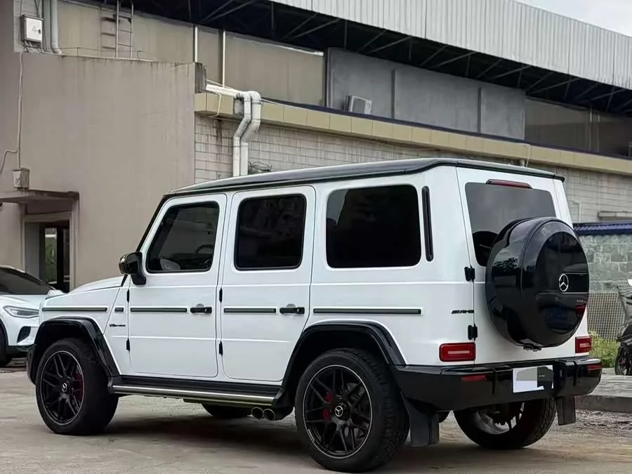 Mercedes Benz G-rated