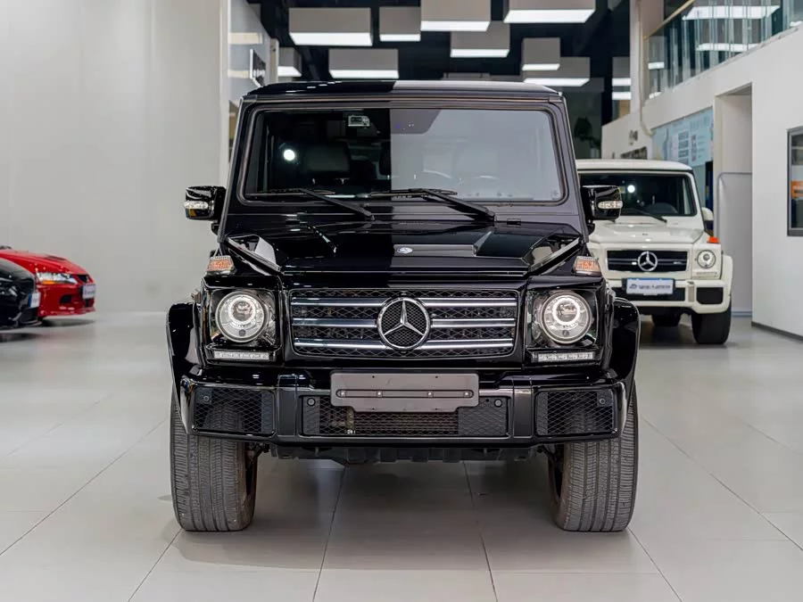 Mercedes Benz G-rated