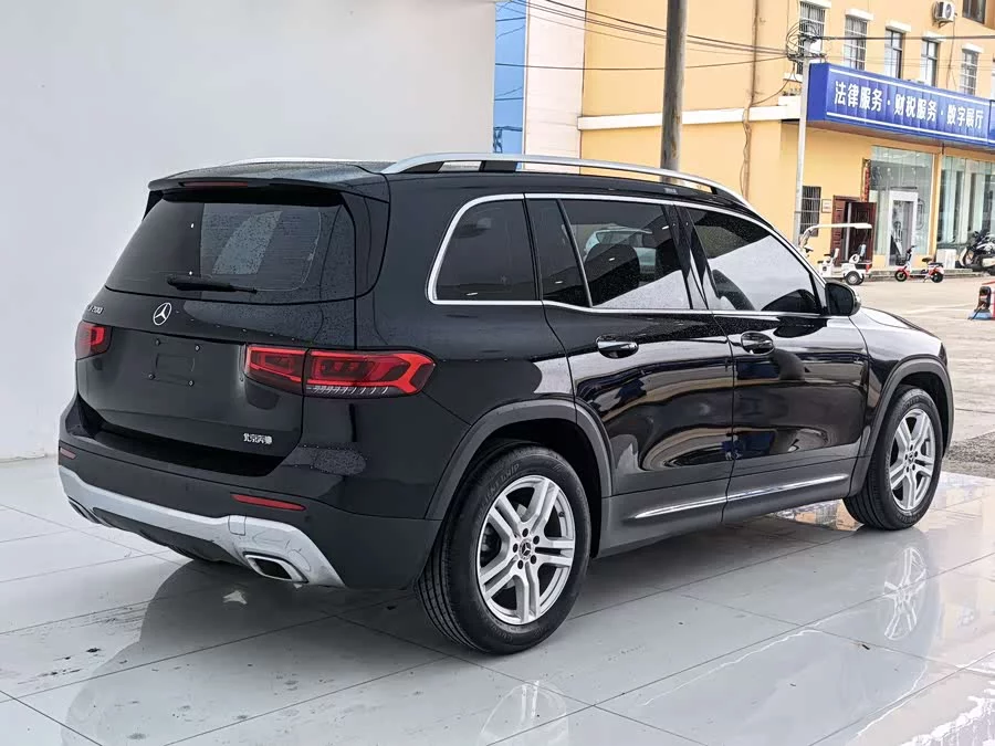 Mercedes Benz GLB