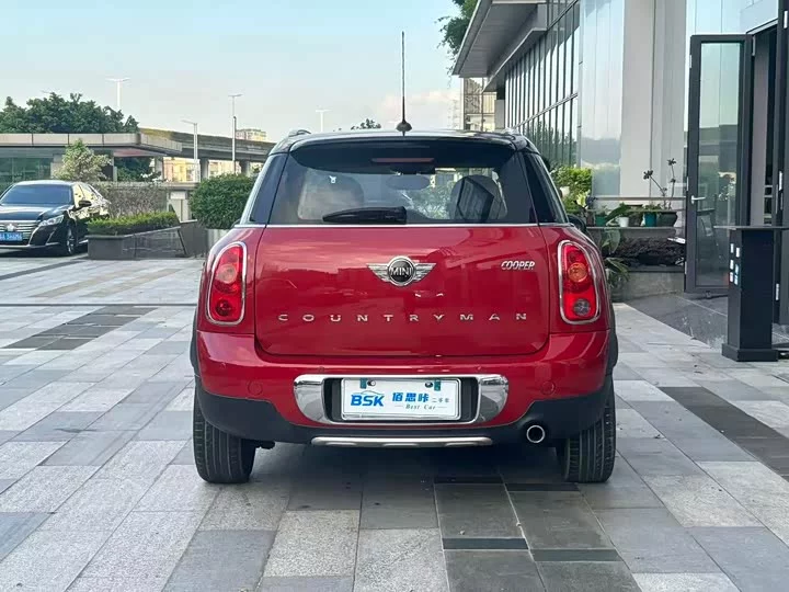 MINI COUNTRYMAN