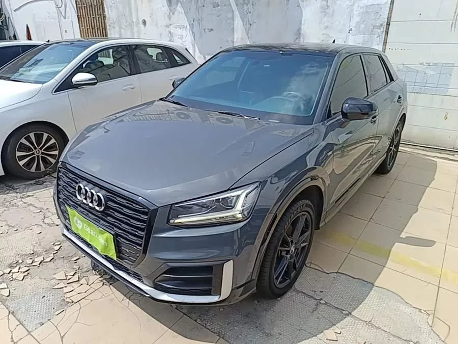 Audi Q2L