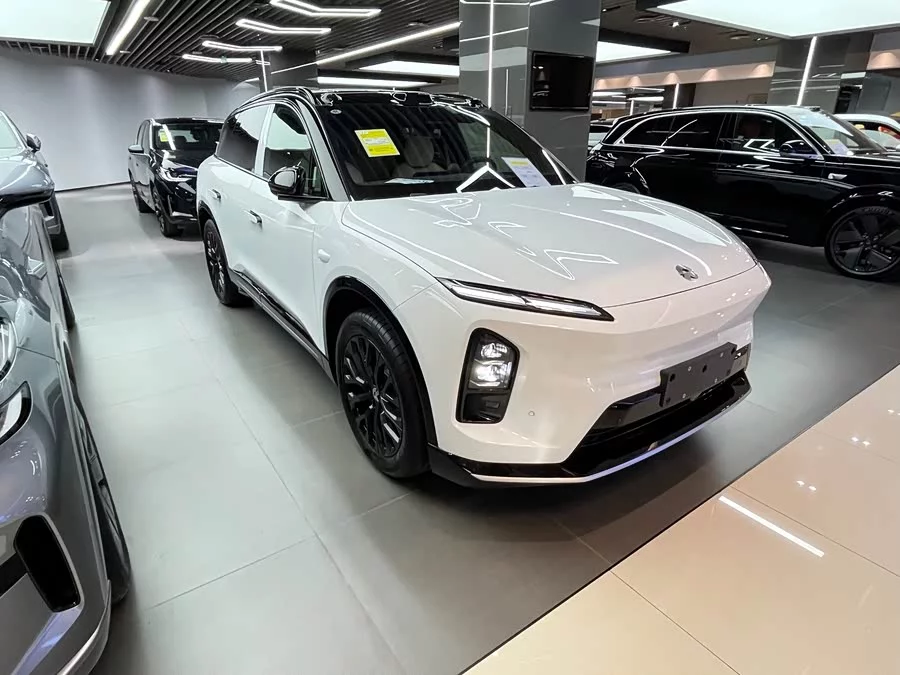 NIO ES6