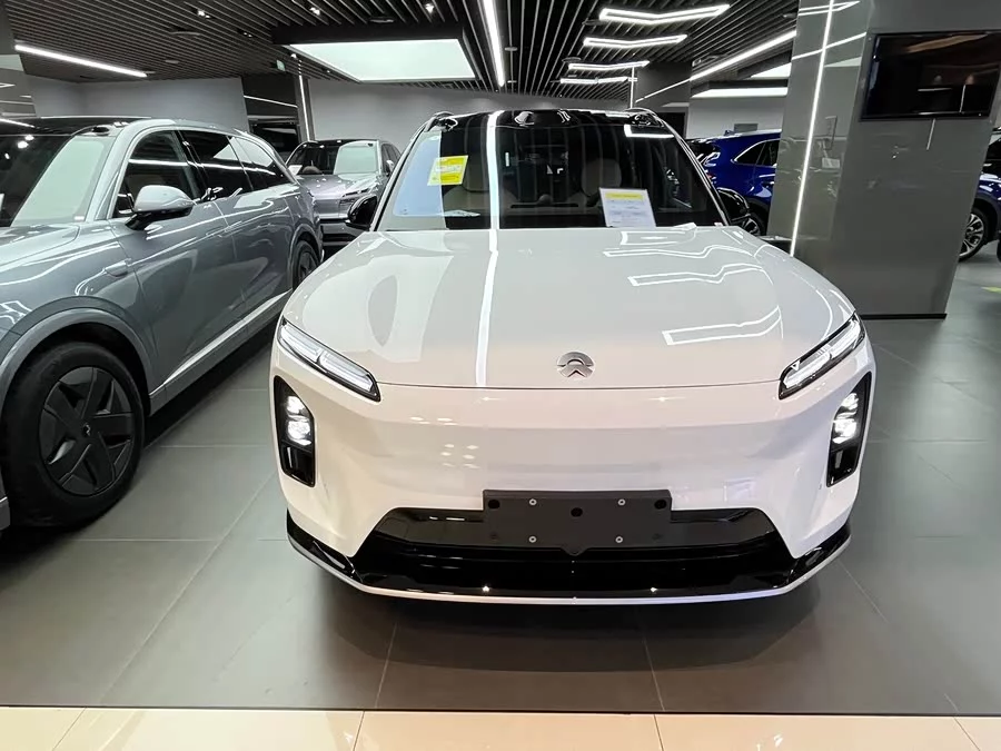 NIO ES6