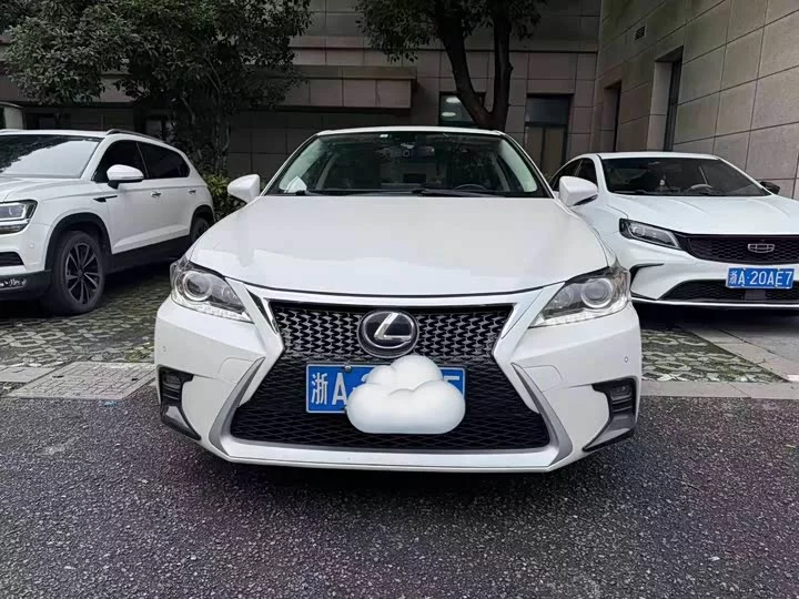 Lexus CT