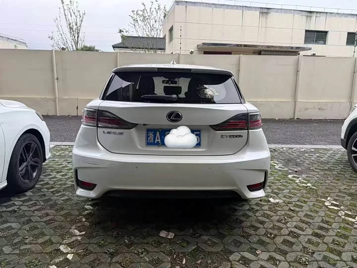 Lexus CT