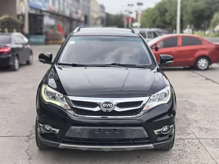 BYD S7