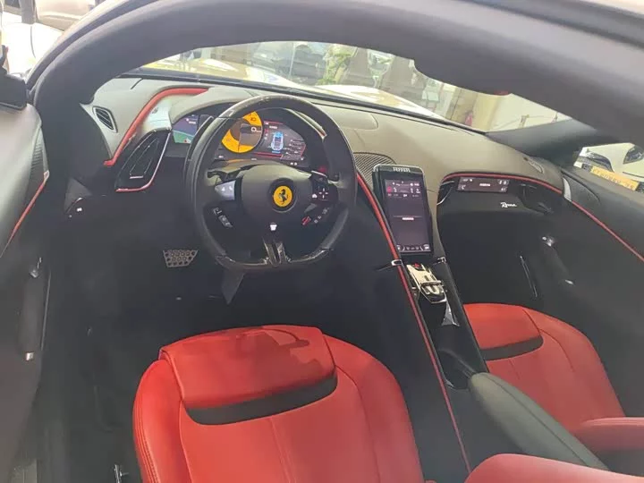 ferrari Roma