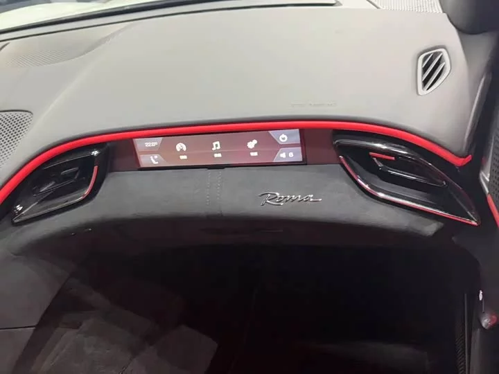 ferrari Roma