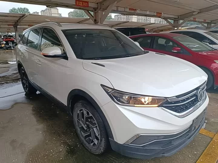 Dongfeng AX7