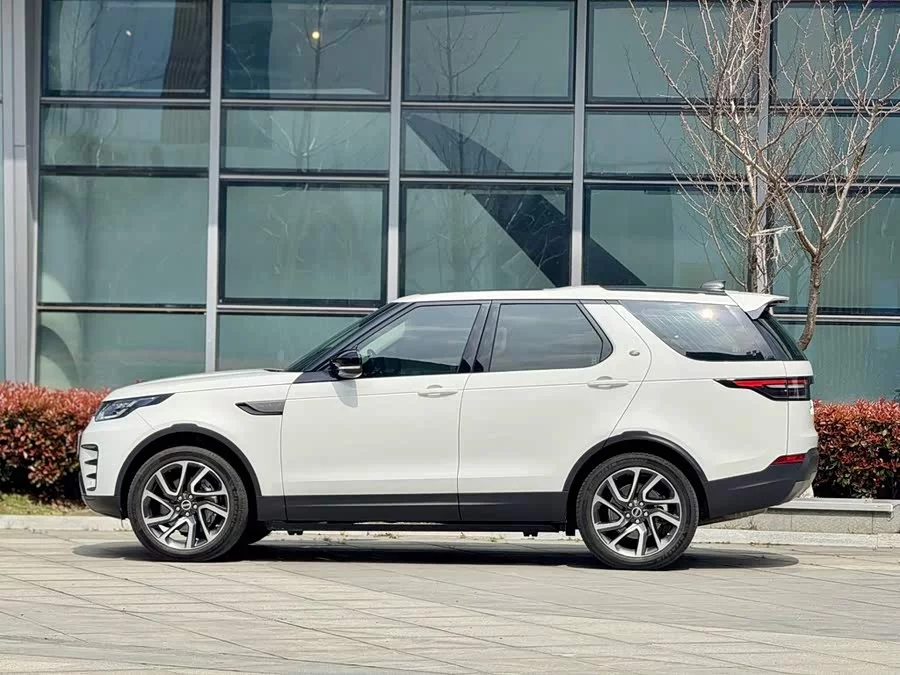 Land Rover finds