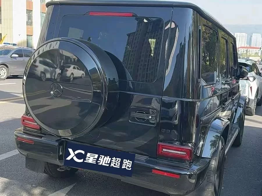 Mercedes Benz G-rated