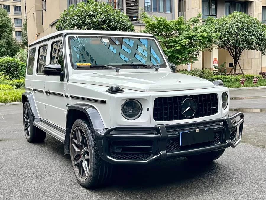 Mercedes Benz G-rated