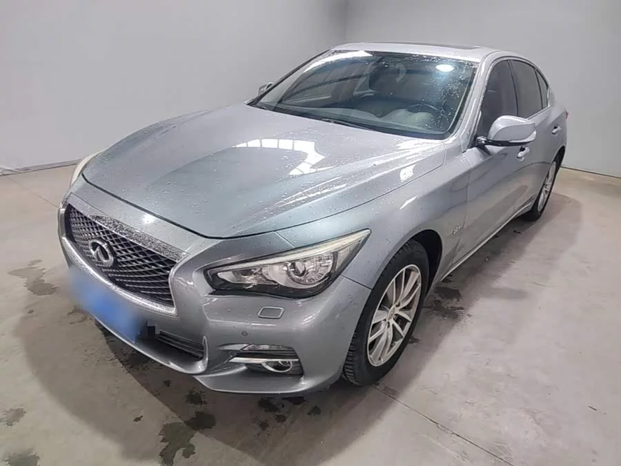 Infiniti Q50L