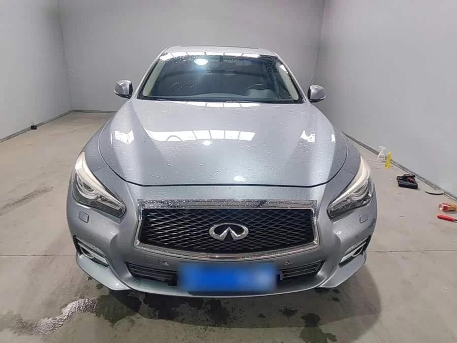 Infiniti Q50L