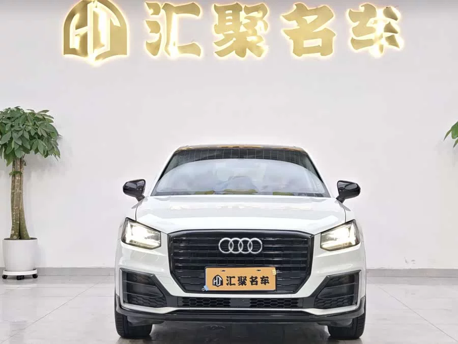Audi Q2L