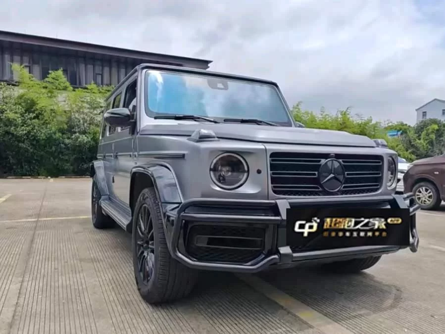 Mercedes Benz G-rated