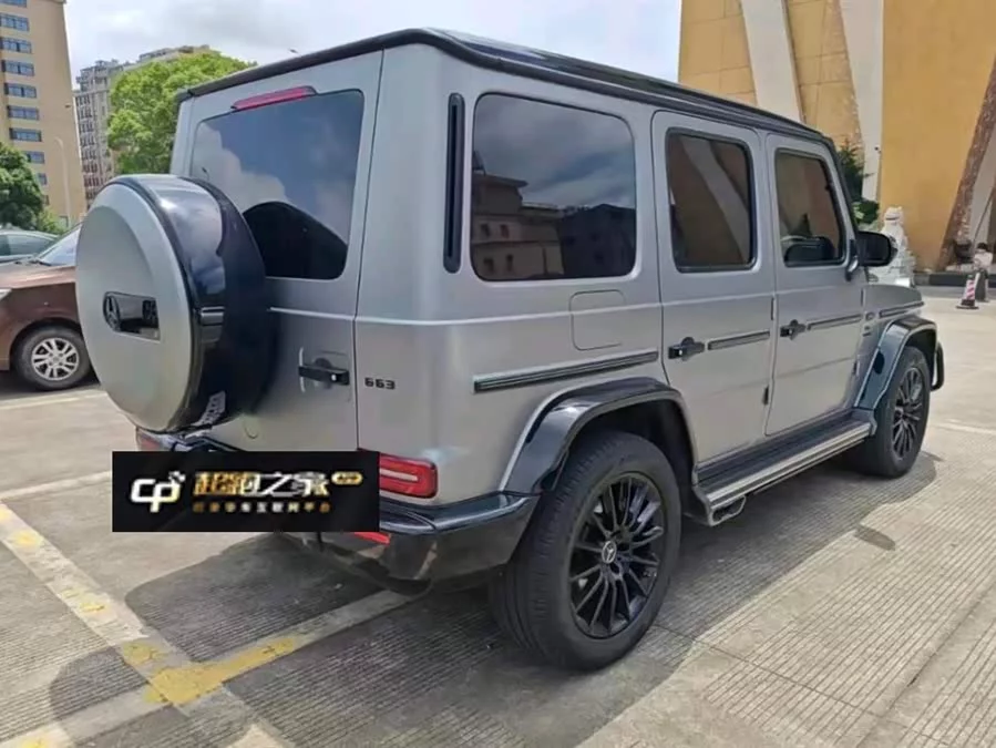 Mercedes Benz G-rated