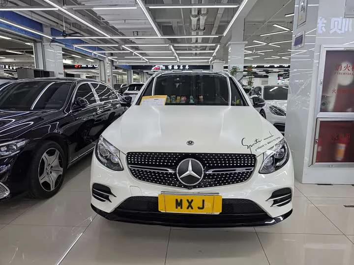 Mercedes-Benz GLC AMG