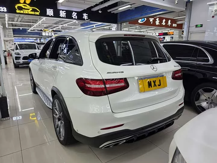 Mercedes-Benz GLC AMG