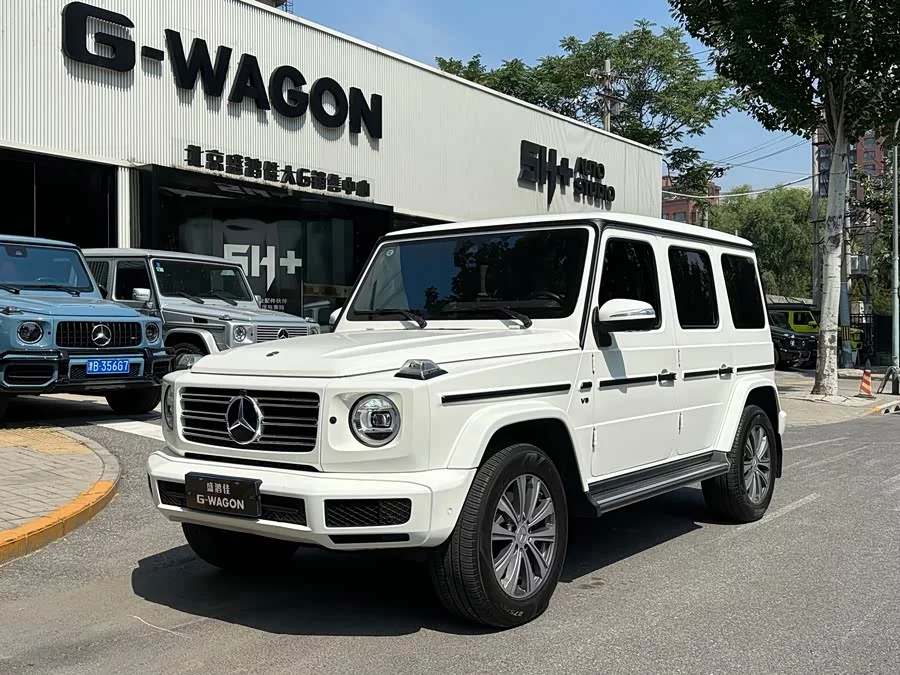 Mercedes Benz G-rated