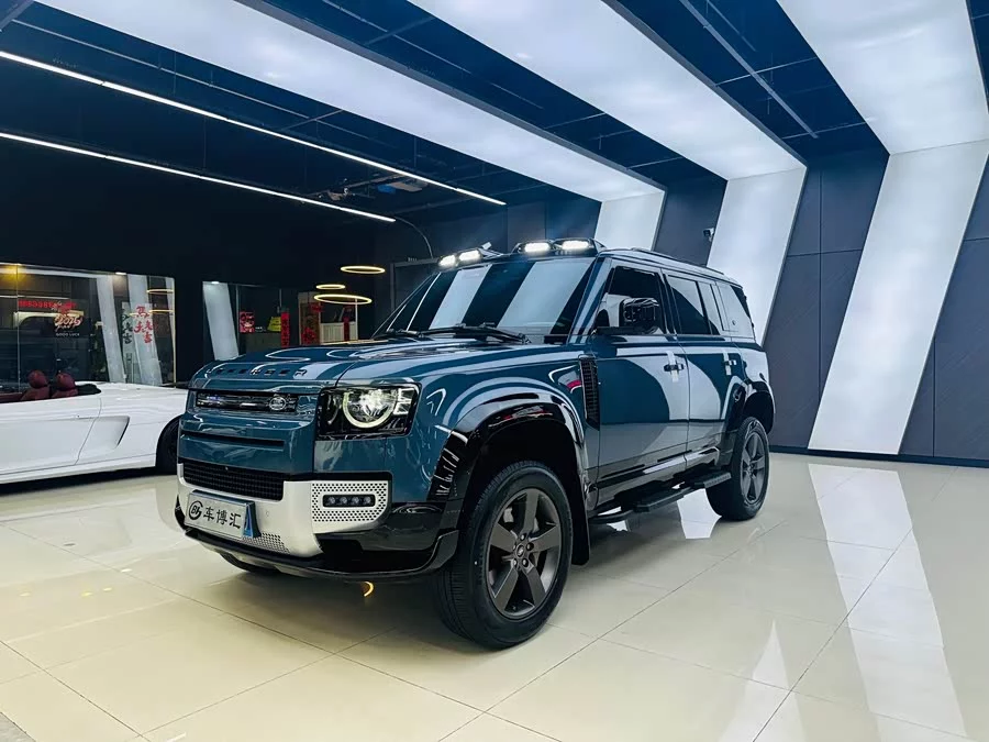 Land Rover guard