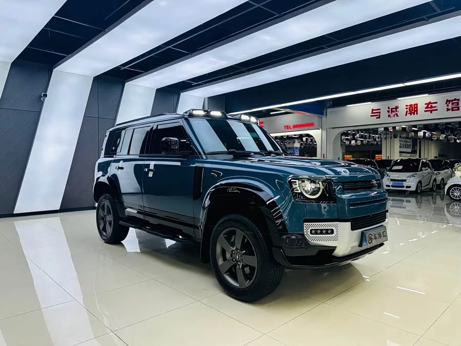 Land Rover guard