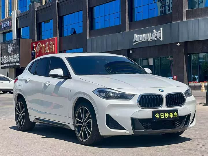 BMW X2